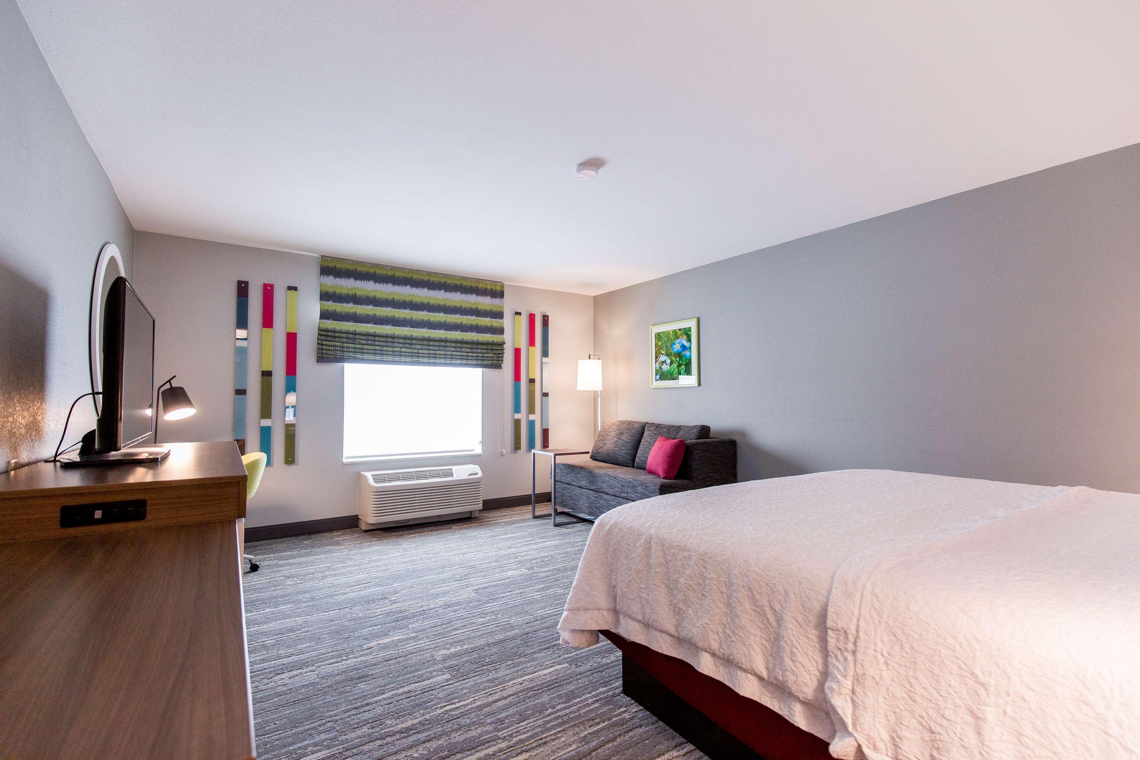 Hampton Inn Bismarck Bagian luar foto